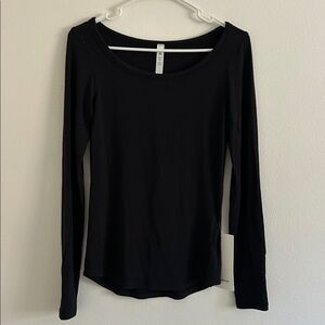 Lululemon Hold Tight Scoop Black Long Sleeve Top NWT Size 6